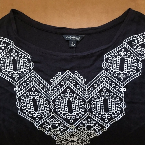 Lucky Brand Top High-Low Embroidered Slit *Read - Picture 6 of 7